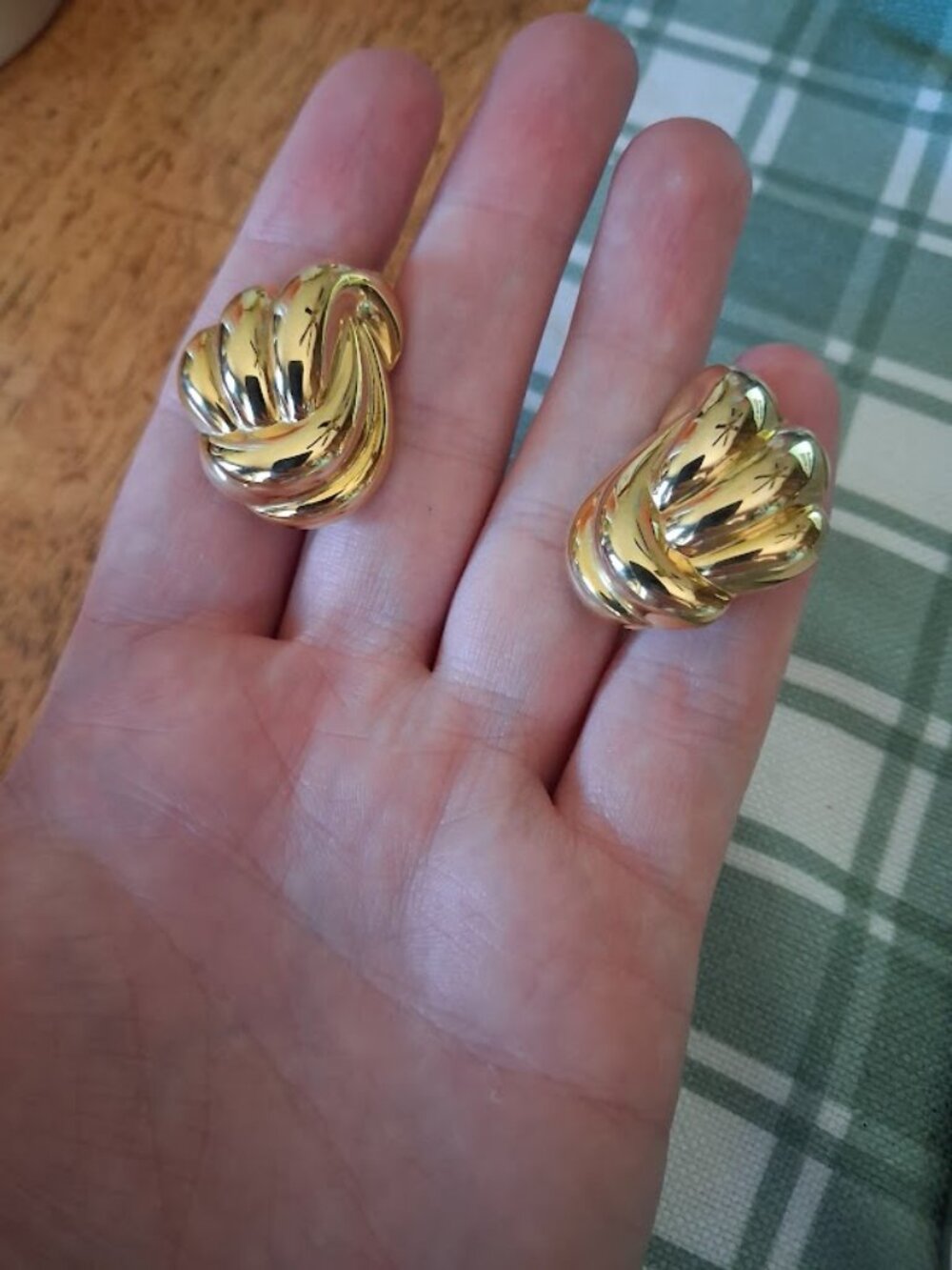 Vintage clip on earrings